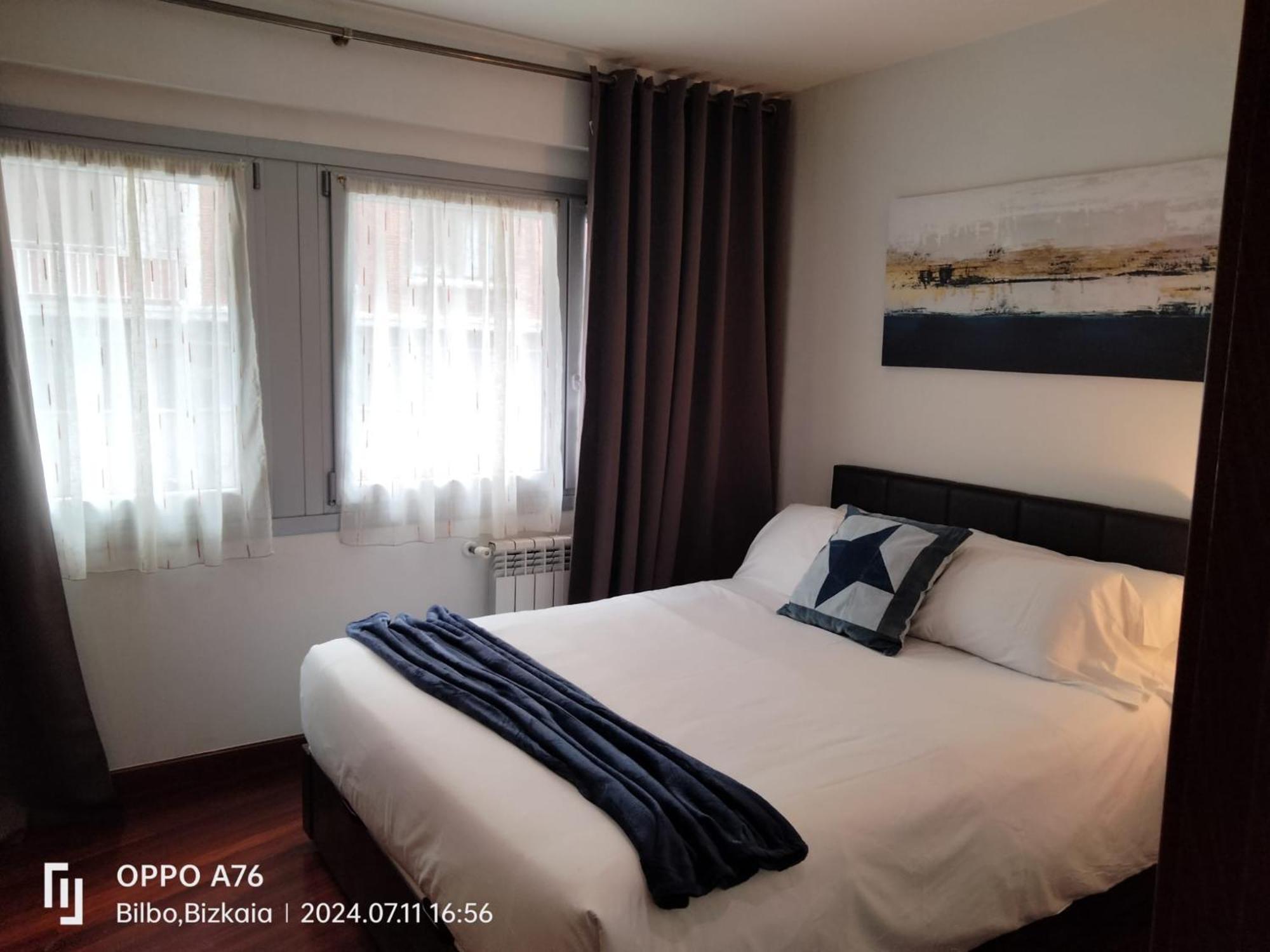 Amplio Y Acogedor Junto A Plaza Zabalburu Apartment Bilbao Bagian luar foto