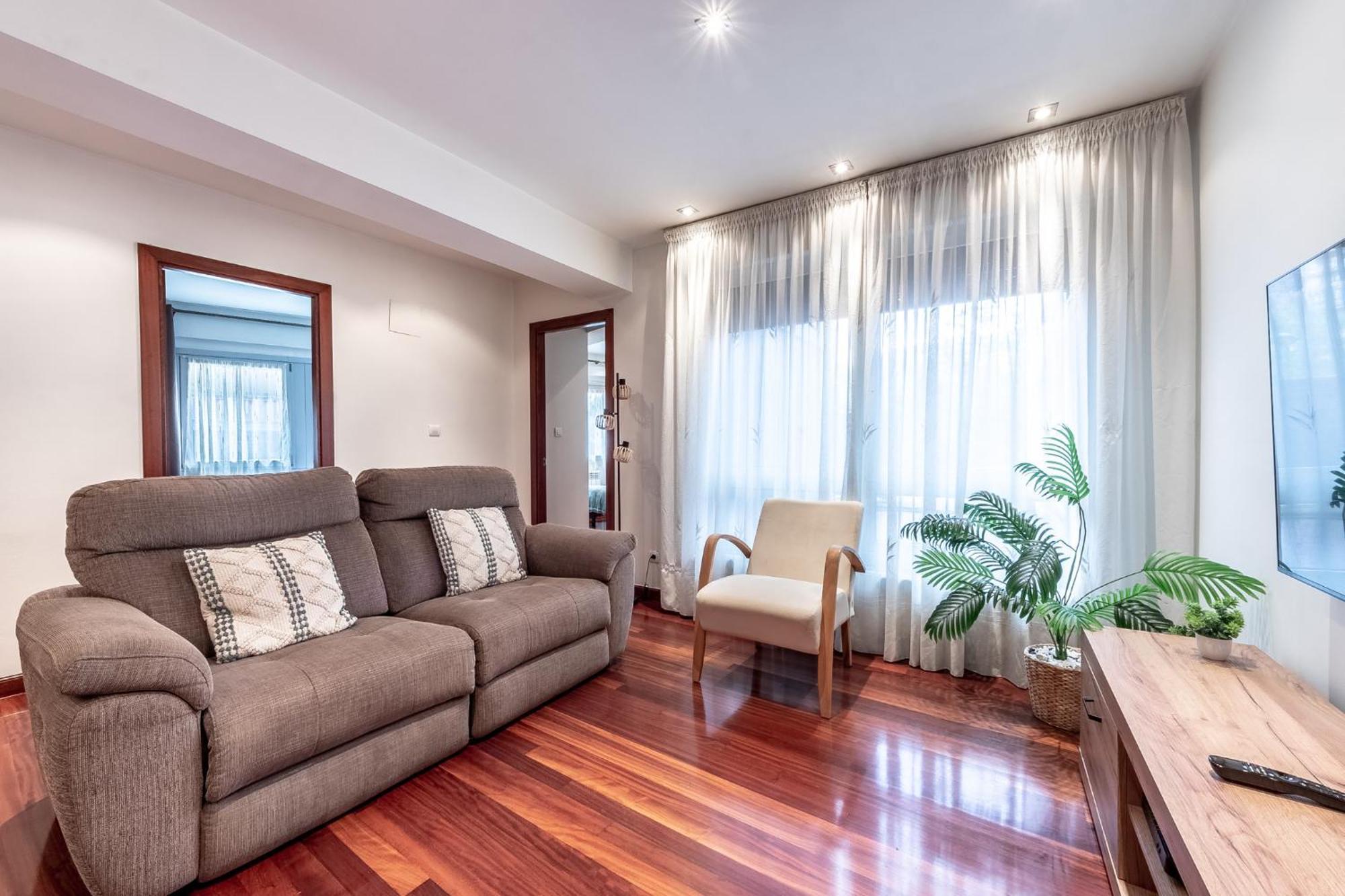 Amplio Y Acogedor Junto A Plaza Zabalburu Apartment Bilbao Bagian luar foto