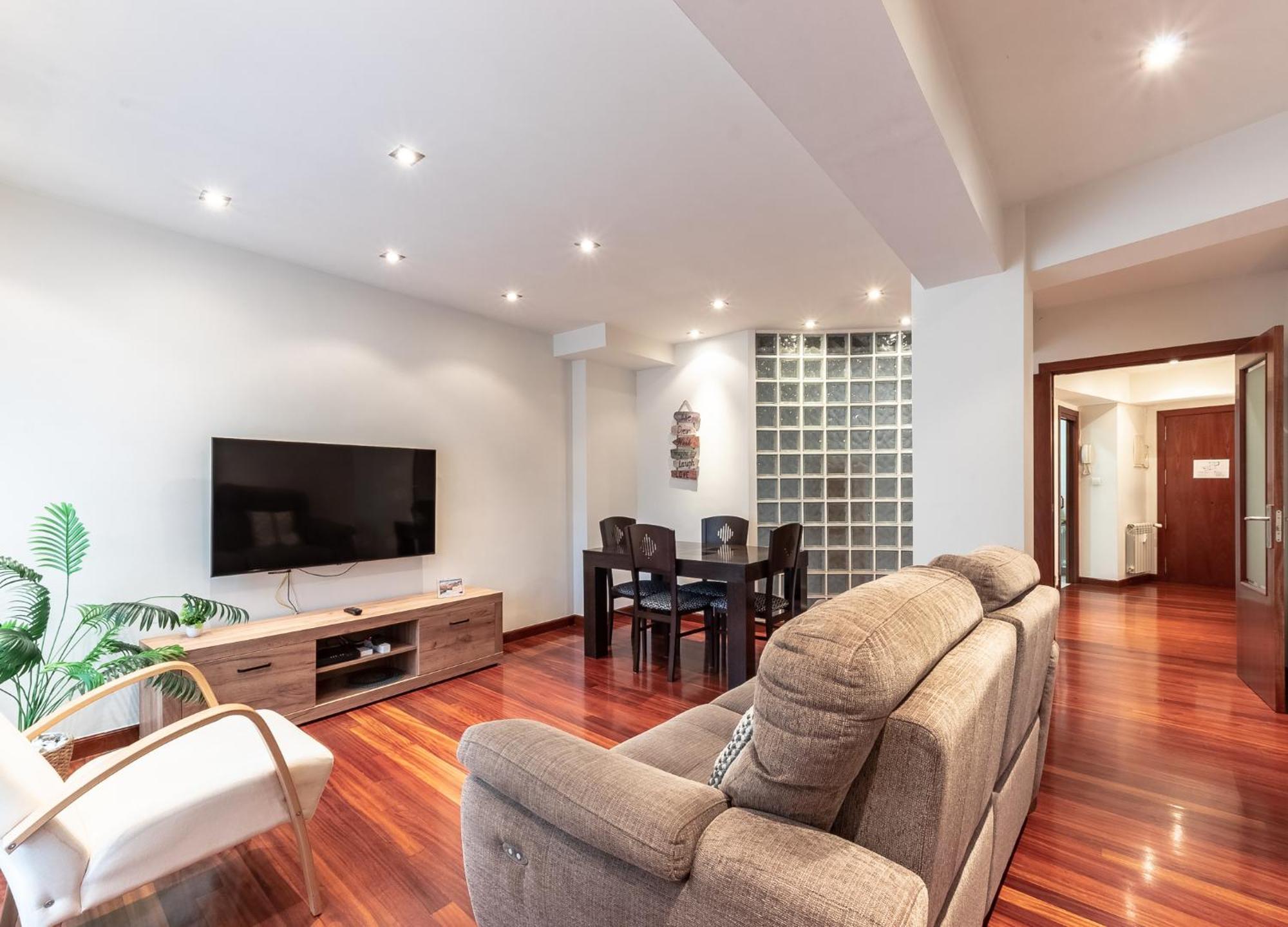 Amplio Y Acogedor Junto A Plaza Zabalburu Apartment Bilbao Bagian luar foto