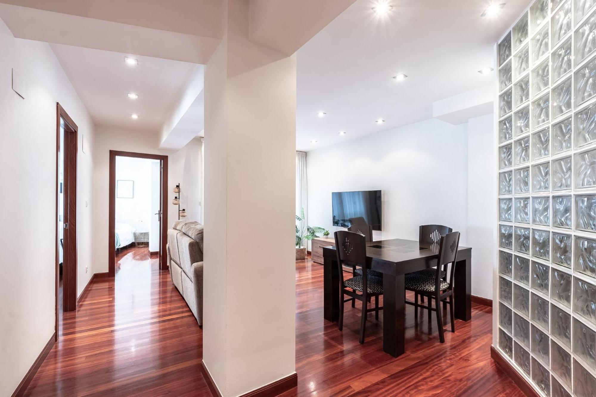 Amplio Y Acogedor Junto A Plaza Zabalburu Apartment Bilbao Bagian luar foto