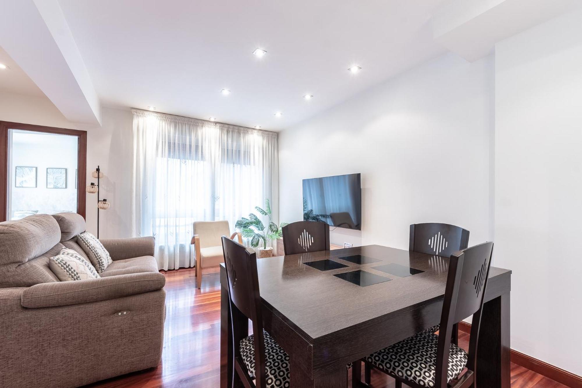 Amplio Y Acogedor Junto A Plaza Zabalburu Apartment Bilbao Bagian luar foto