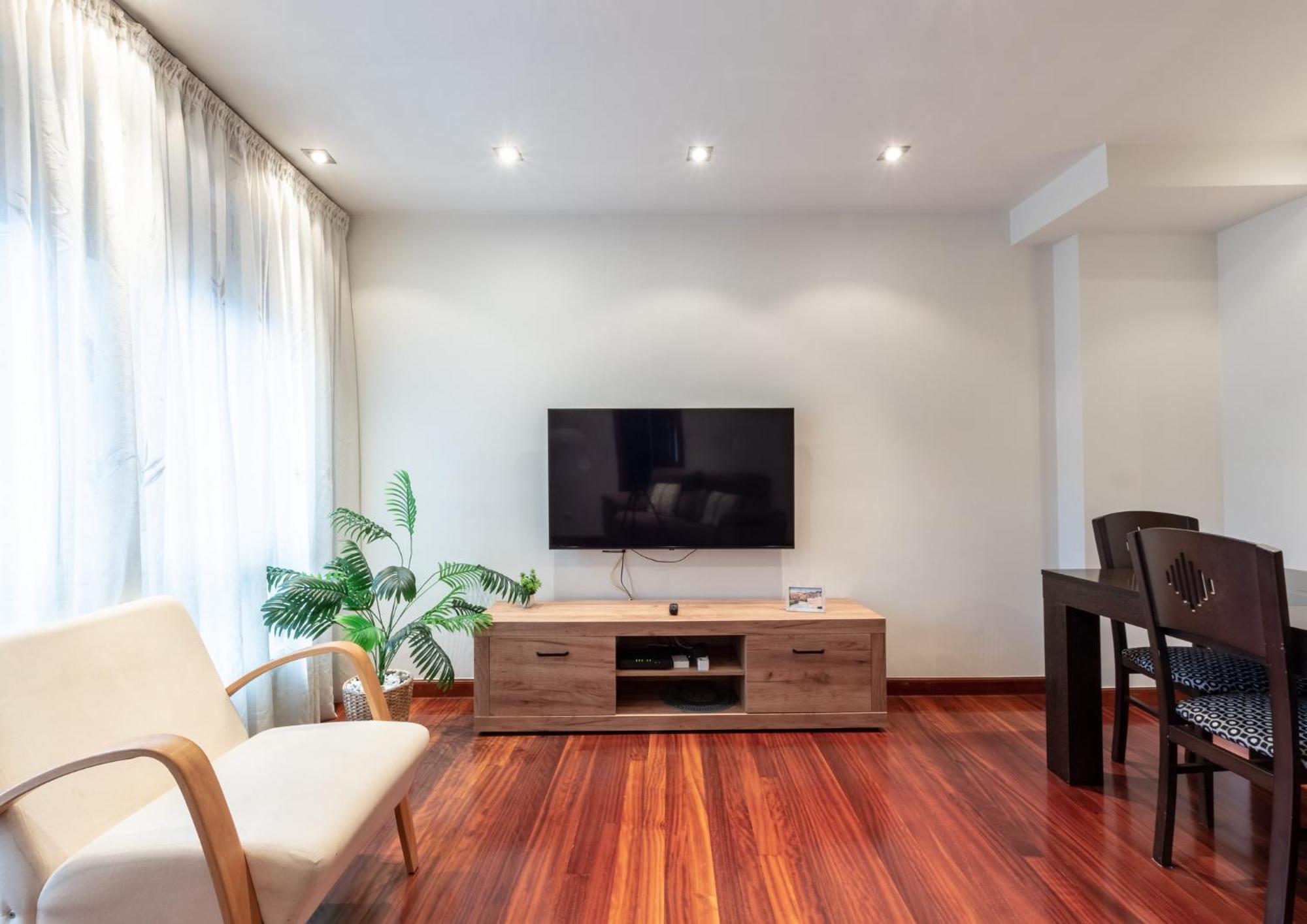 Amplio Y Acogedor Junto A Plaza Zabalburu Apartment Bilbao Bagian luar foto